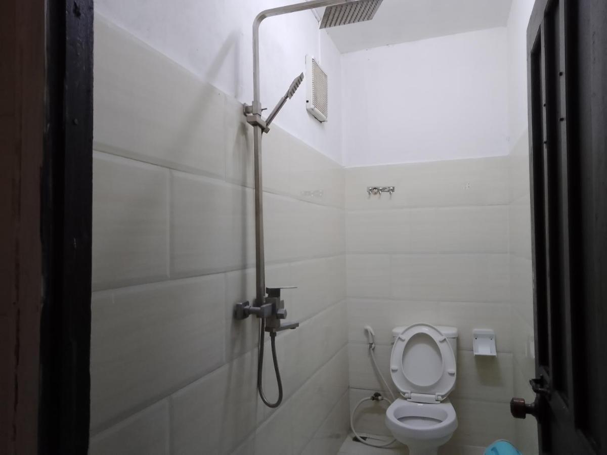 Funny Backpacker Hostel Luang Prabang Bagian luar foto