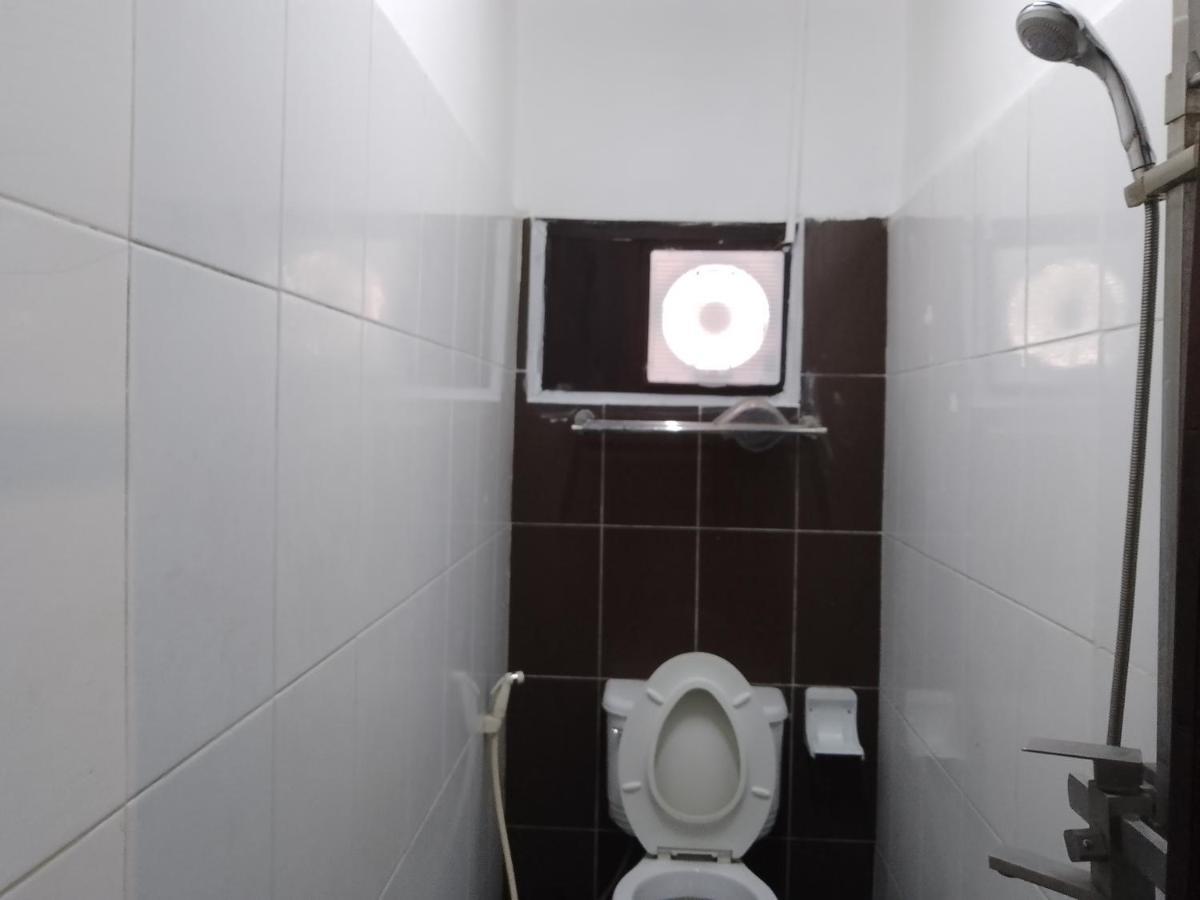 Funny Backpacker Hostel Luang Prabang Bagian luar foto