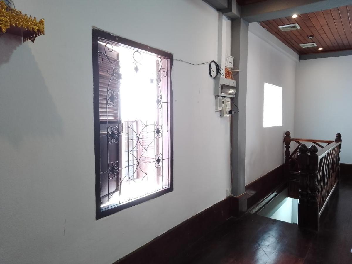 Funny Backpacker Hostel Luang Prabang Bagian luar foto